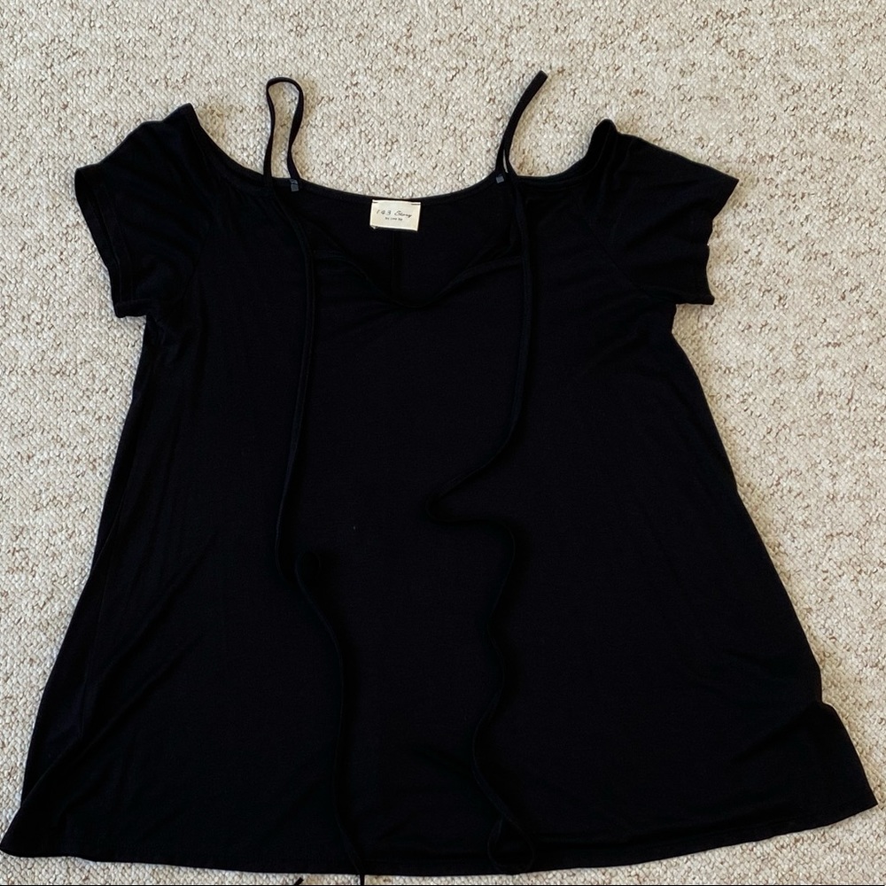 Short sleeve